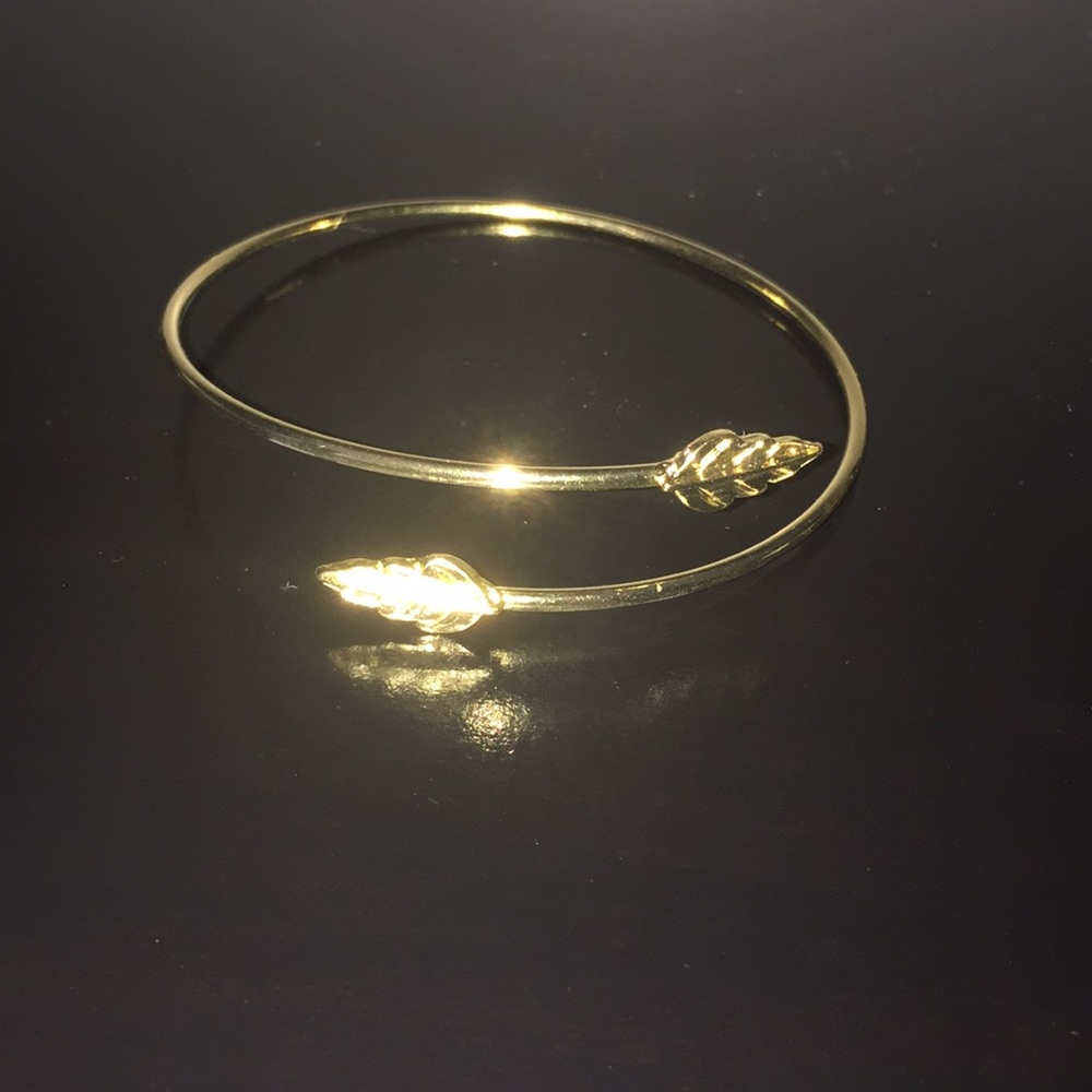 Leaf bangle